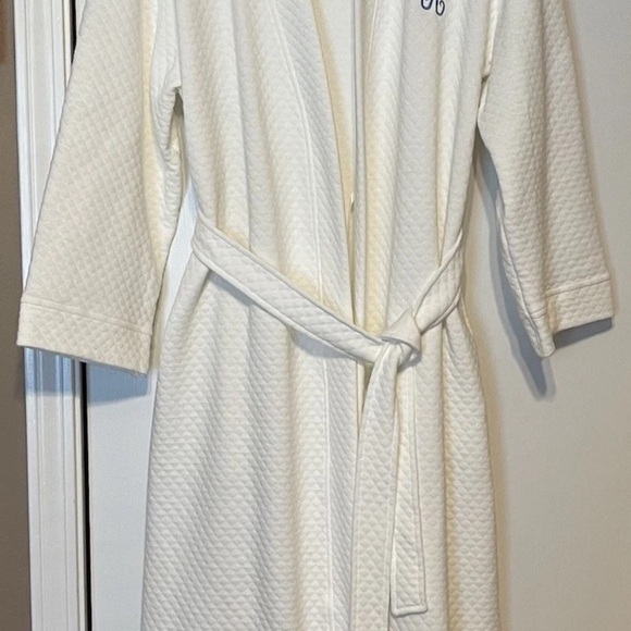 Pottery Barn Other - Pottery Barn White Waffle Knit Cotton Robe Monogrammed “K” Size M/L
